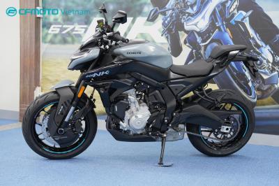 CFMOTO 675NK: Quái Thú Trung Hoa 95 Mã Lực Chinh Phục Đường Phố Việt Nam!