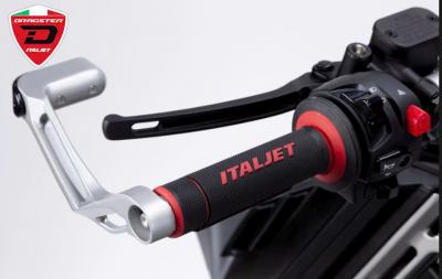 Italjet Dragster 300 2025 màu đỏ - Sự kết hợp hoàn mỹ giữa di sản và sáng tạo hiện đ
