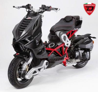 Italjet Dragster 300 2025 màu đỏ - Sự kết hợp hoàn mỹ giữa di sản và sáng tạo hiện đ