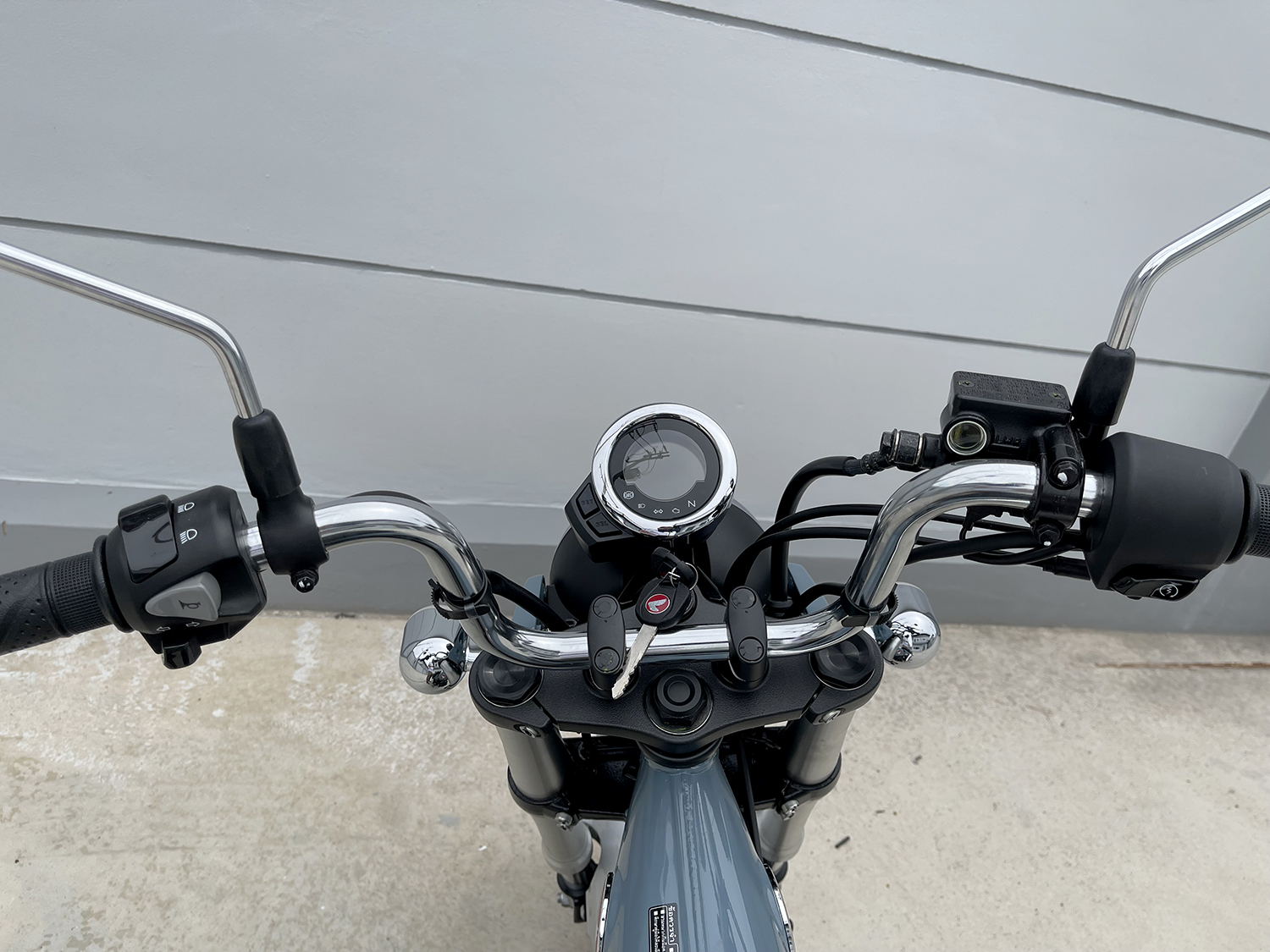 Tay lái honda dax st 125